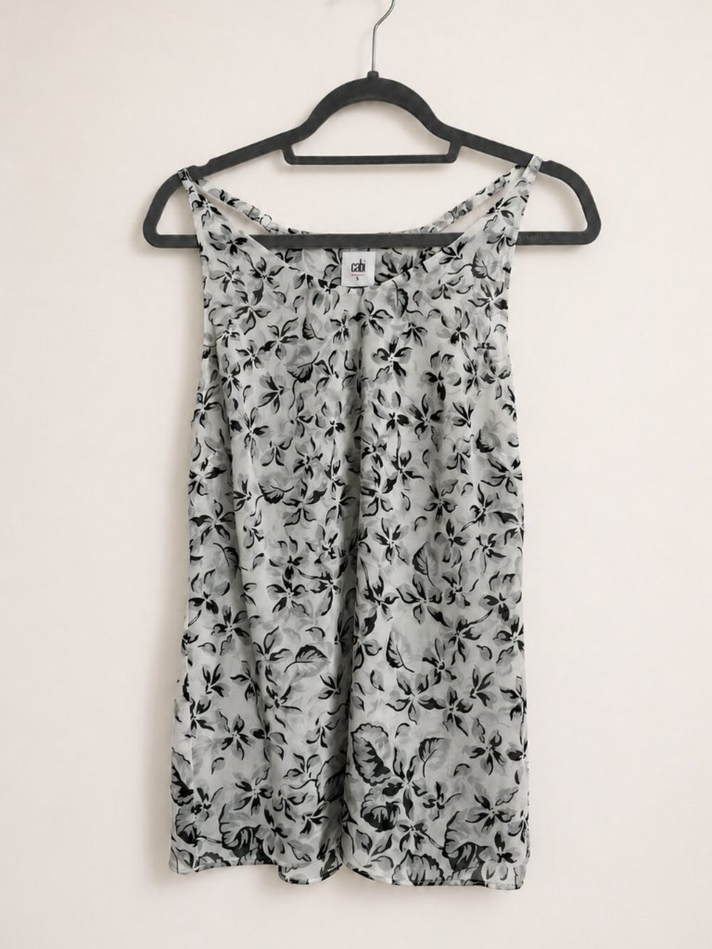 Cabi Black Gray Floral Sleeveless Blouse Size S
